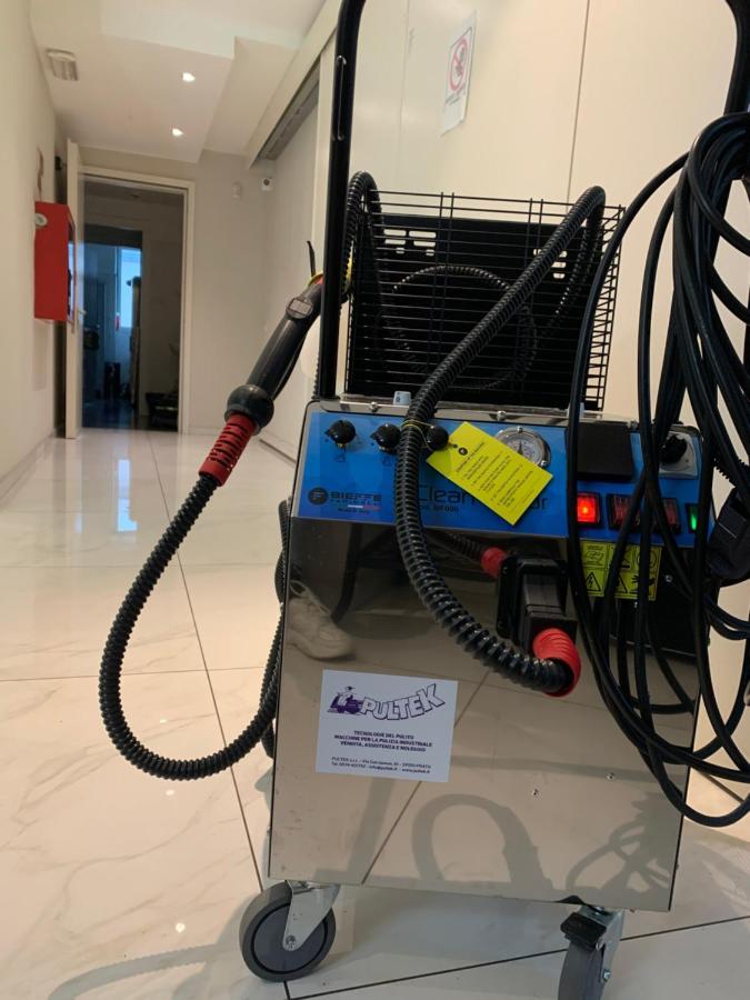Hotelluxuryprato エクステリア 写真