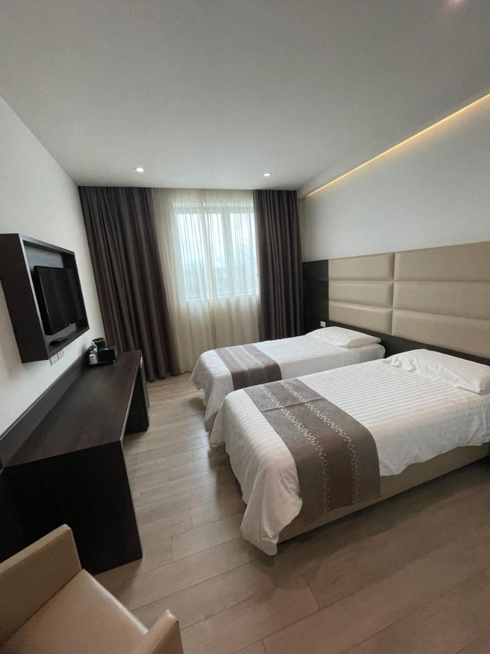 Hotelluxuryprato エクステリア 写真