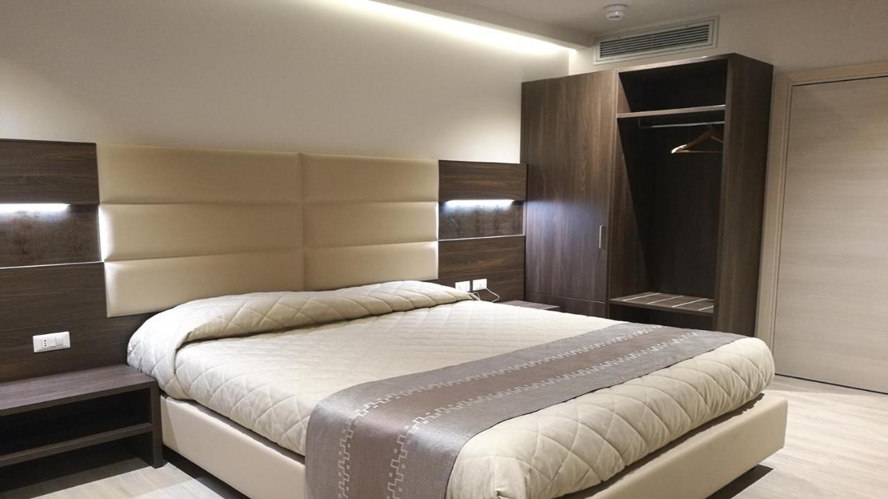 Hotelluxuryprato エクステリア 写真